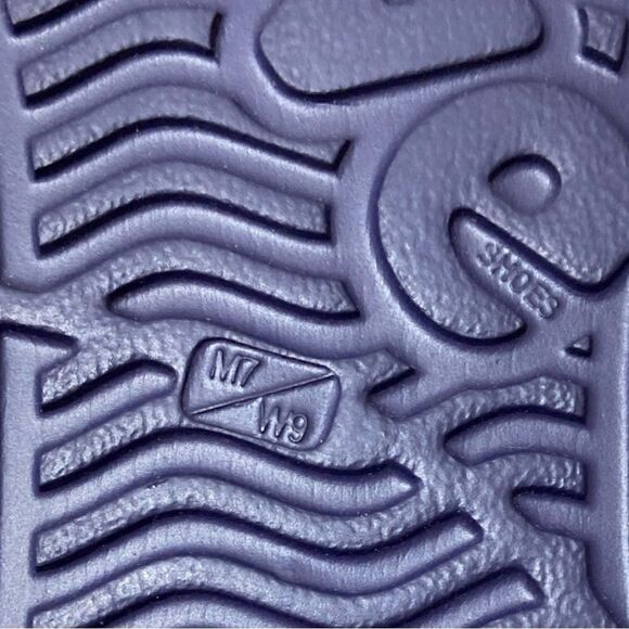 NWT Native Shoes Nautical Jefferson Navy and White - Picture 9 of 10